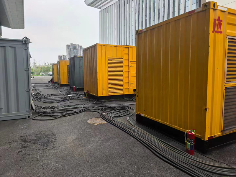 雨花不同季节柴油发电机组保养有哪些注意事项?